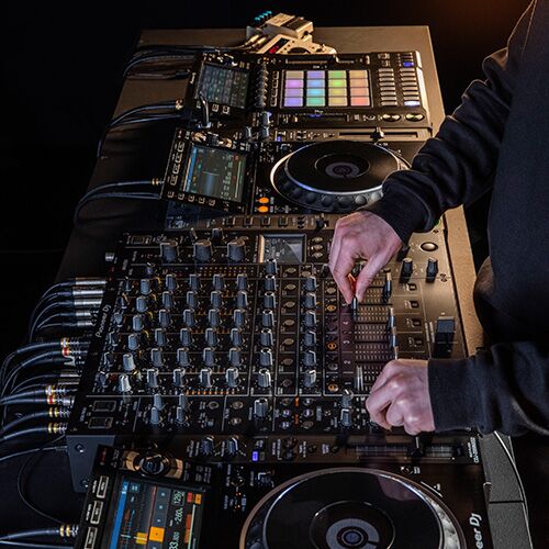 DJM-V10 06