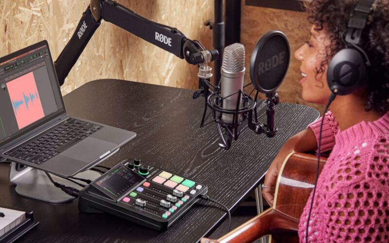 RODE RODECaster Duo Integrated Audio Production Studio