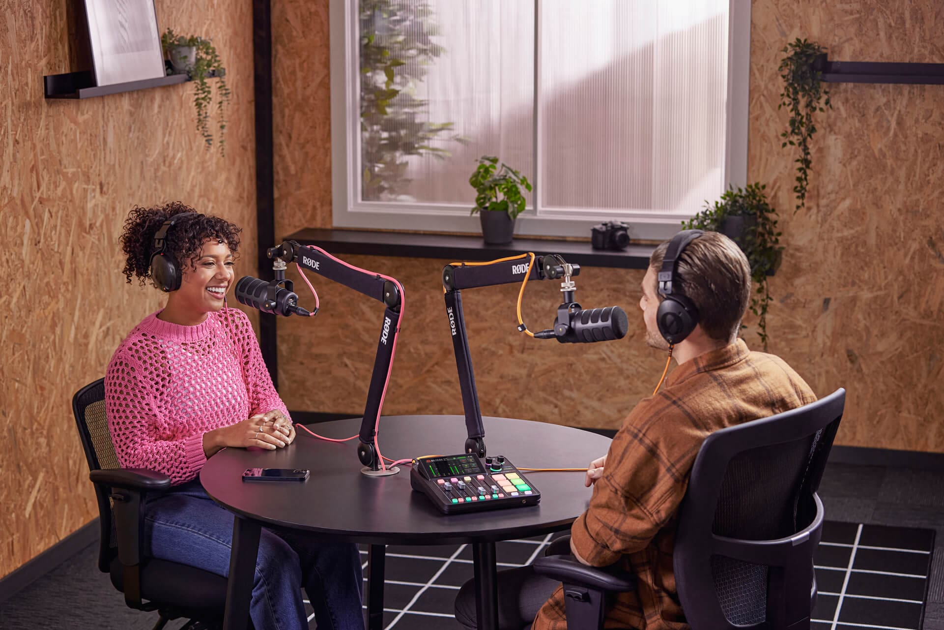 RODE RODECaster Duo Integrated Audio Production Studio