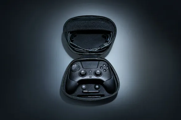 Razer Raiju V3 Pro Wireless Esports Controller for PlayStation 5 & PC