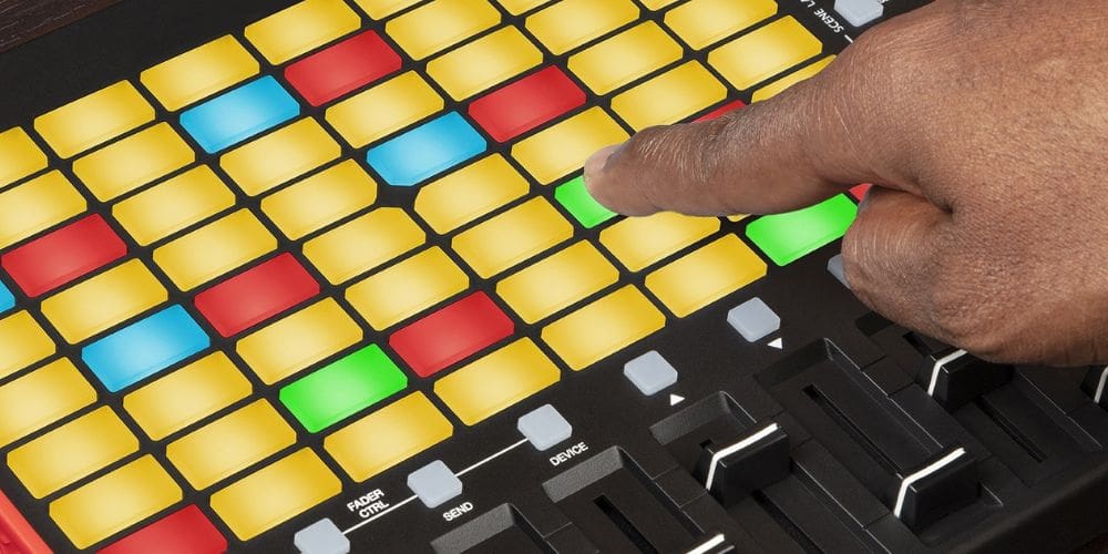 Akai Professional APC Mini Mk 2 Performance Controller for Ableton Live Ableton Live Controller (Mac/PC)