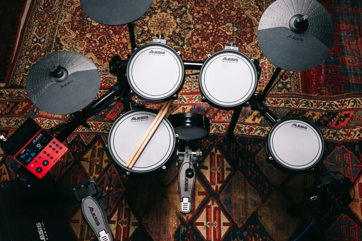 Alesis Electronic Drum Set, Dual Zone Silent Mesh Pad, 500+ BFD Sounds, Bluetooth, USB, MIDI Drumeo Lessons, Drumsticks, Double Kick Support, Alesis Nitro Pro