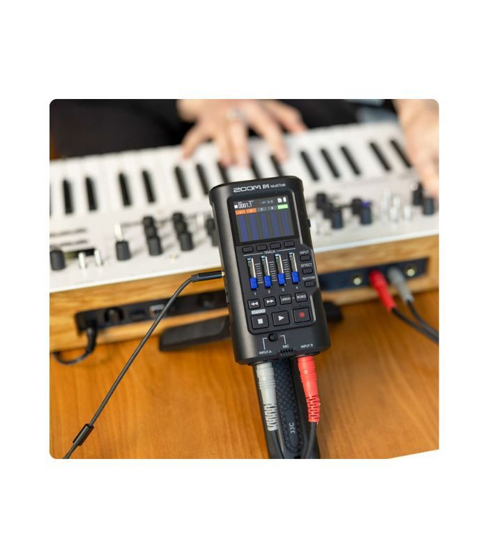 Zoom R4 MultiTrak Recorder - 2 Years Warranty - Image 8
