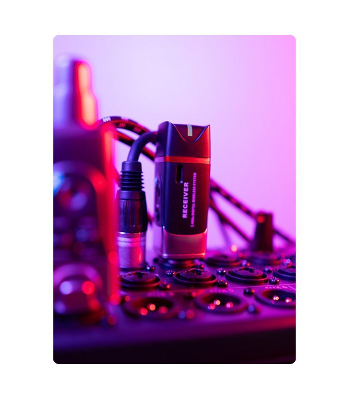 ⁦نظام ميكروفون لاسلكي إكس فايف - يو٣٥ بتردد ٥,٨ جيجاهرتز⁩ - الصورة ⁦4⁩