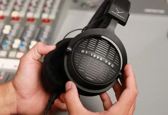 DT 1990 PRO MKII Premium Tesla studio headphones for mixing, mastering and editing (open-back)