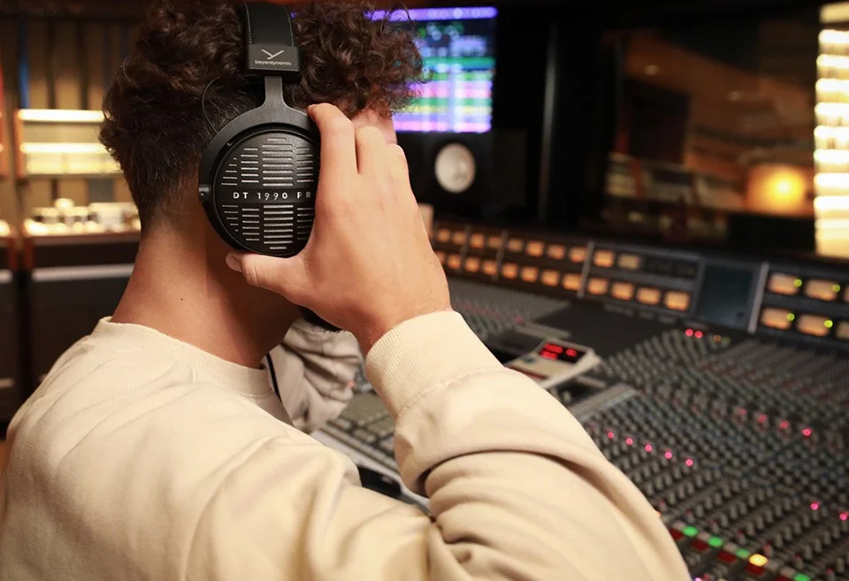 DT 1990 PRO MKII Premium Tesla studio headphones for mixing, mastering and editing (open-back)