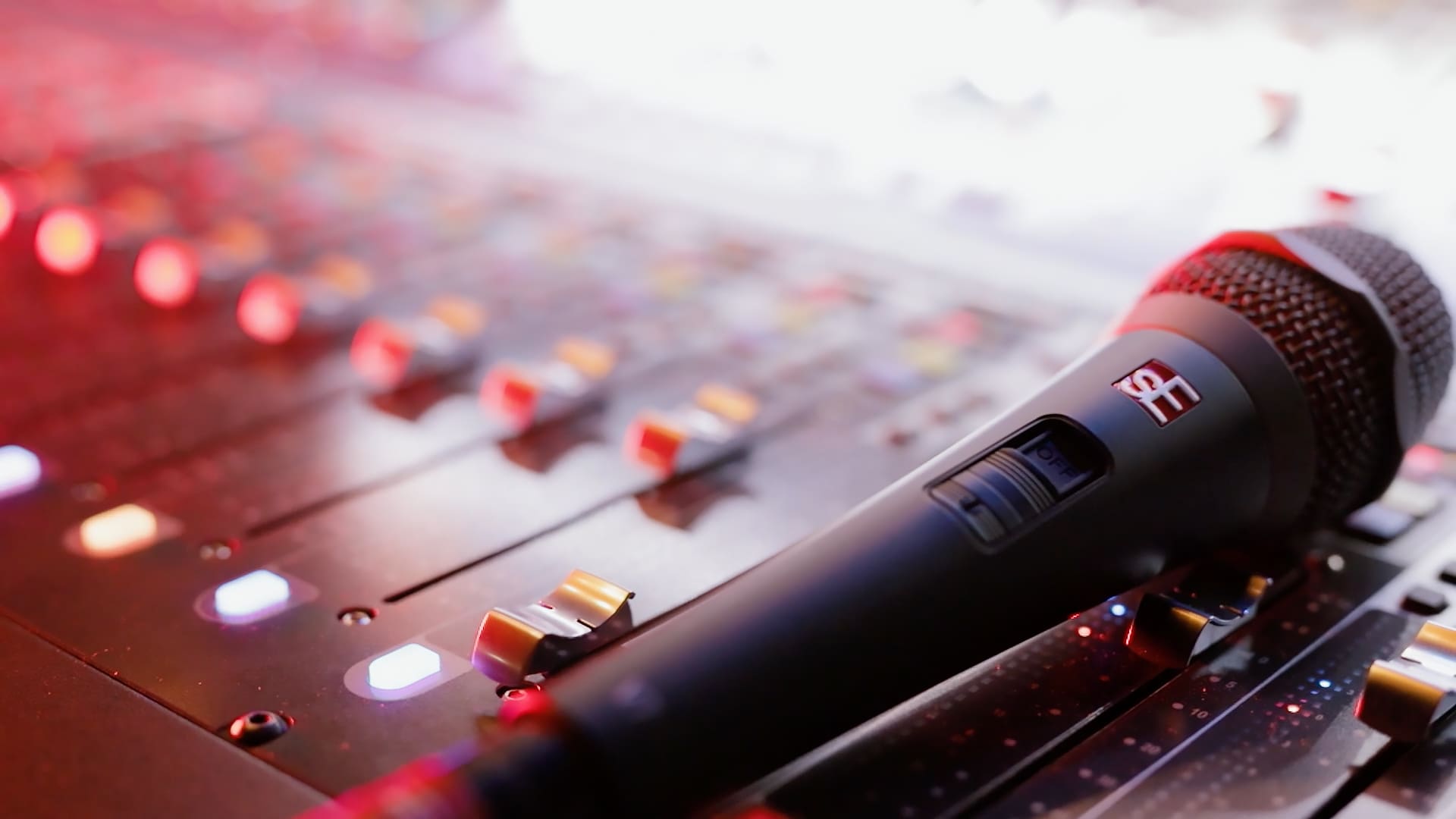 sE Electronics V7 Switch