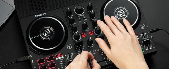 Numark Party Mix Live