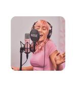 Rode NT1 Signature Series Studio Condenser Microphone - pink