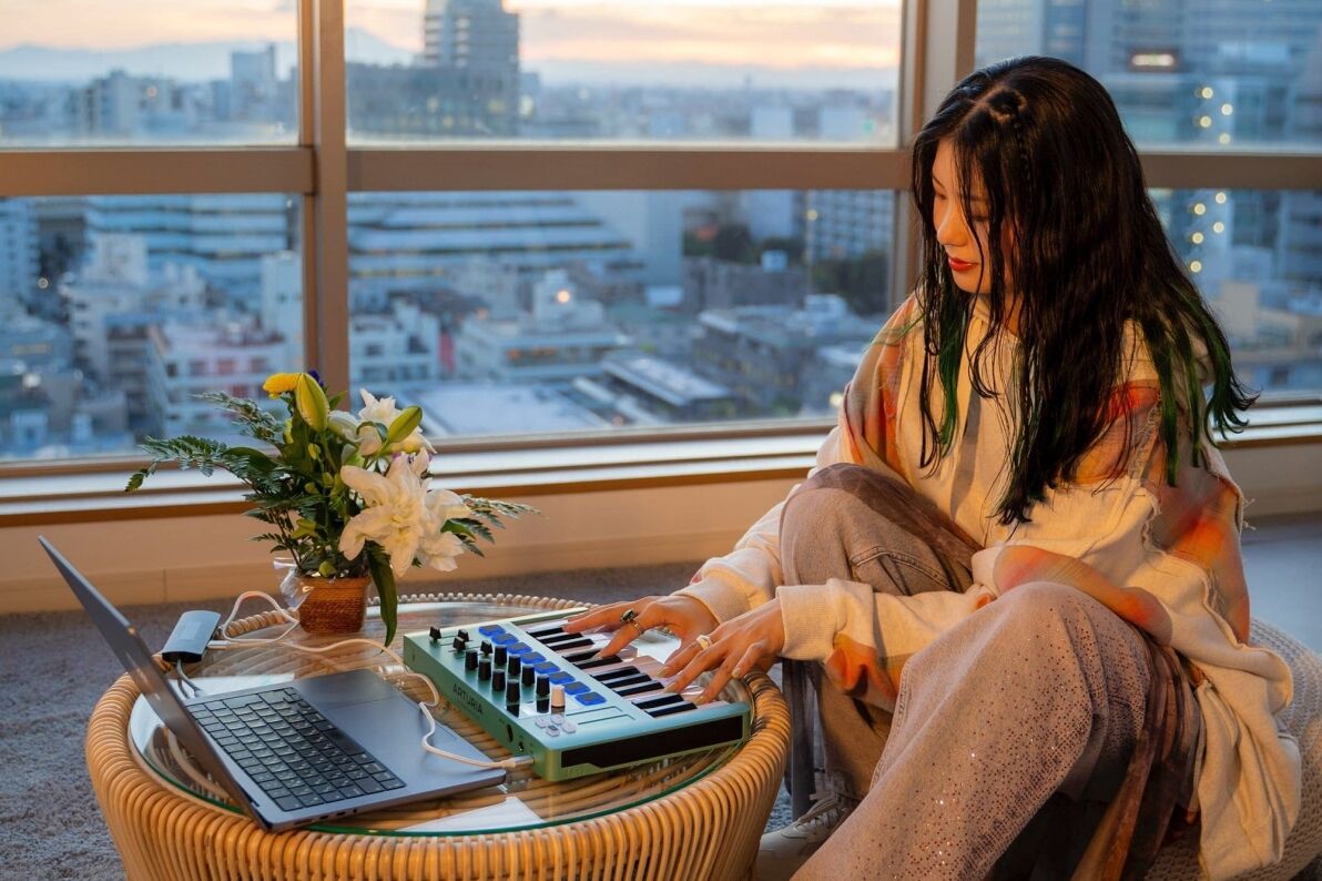 MiniLab 3 Mint Edition Lean Green MIDI Machine