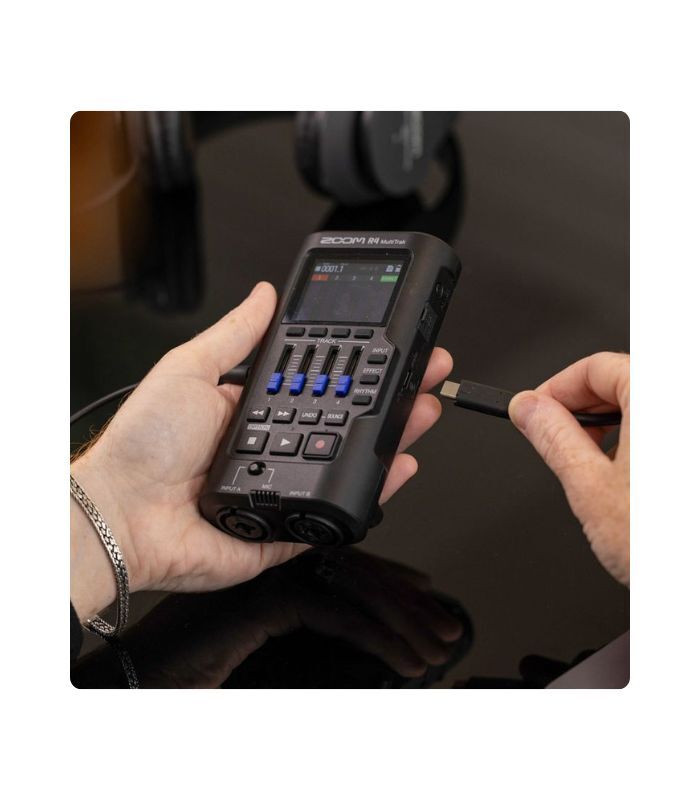 Zoom R4 MultiTrak Recorder - 2 Years Warranty - Image 3