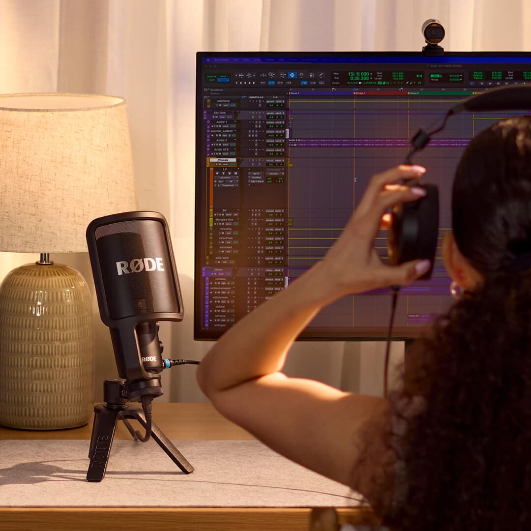 rode NT-USB+ with streamer and podcaster