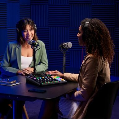 rode pod mic with a podcasters