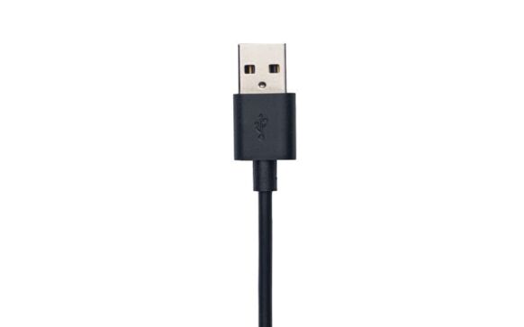 Data Transmit And Power Supply This USB ON/OFF Switch Cable supports both Data transmission and power supply. Quick Power Off With the switch, you can turn off the power supply and data transmission, Protect your privacy in just one click. What's In the Box 1 * USB-A to USB-C Data Power Cable with ON/OFF Switch