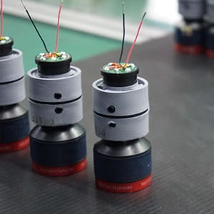 SE Electronics V7