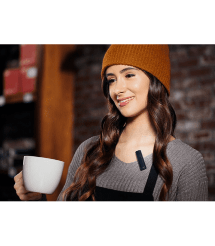 Razer Seiren BT used by lady for an interview