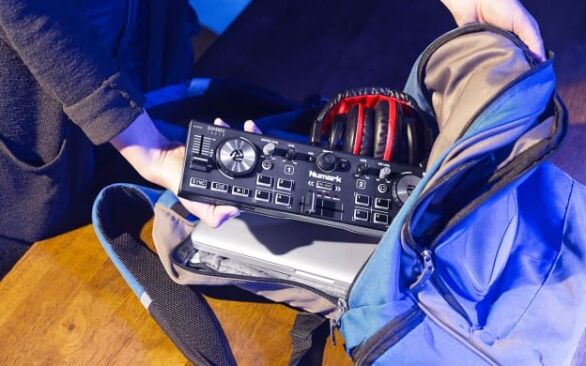 Numark DJ2GO2 Touch