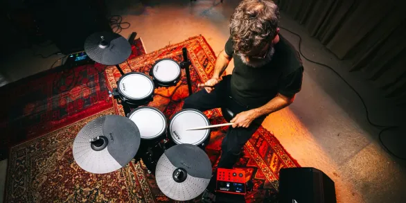 Alesis Electronic Drum Set, Dual Zone Silent Mesh Pad, 500+ BFD Sounds, Bluetooth, USB, MIDI Drumeo Lessons, Drumsticks, Double Kick Support, Alesis Nitro Pro